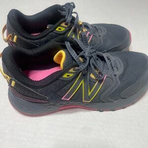 New Balance Women’s  Running Athletic Shoes Black Pink Yellow Lace-Up Sneakers
